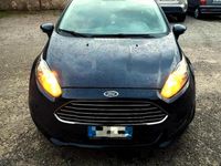 Usata Ford Fiesta 97 CV (71 kW) 2014 Blu Utilitaria
