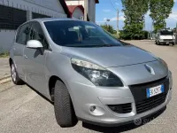 Usata Renault Scénic III 110 CV (80 kW) 2012 Grigio Monovolume