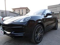 Usata Porsche Cayenne 462 CV (339 kW) 2021 Moonlight metallizzato SUV
