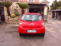 Usata Renault Twingo Dynamique 76 CV (55 kW) 2008 Rosso Utilitaria