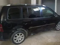 Usata VW Touran 101 CV (74 kW) 2007 Nero Monovolume