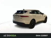 Usata Jaguar F-Pace Chequered Flag 180 CV (132 kW) 2019 Vari colori pastello SUV