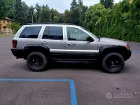 Usata Jeep Grand Cherokee Laredo 163 CV (119 kW) 2004 Grigio SUV