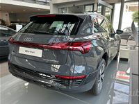 Usata Audi Q8 e-tron Ambiente 22 kW (30 CV) 2023 Grigio SUV