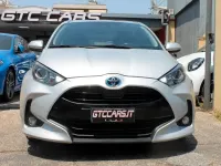 Usata Toyota Yaris Hybrid Business Edition 92 CV (67 kW) 2021 Argento Berlina