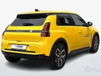 Usata Renault 5 E-Tech Techno 110 kW (150 CV) 2025 Giallo Berlina