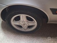 Usata Ford Fiesta 75 CV (55 kW) 2001 Grigio Utilitaria