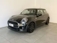 Usata Mini ONE 102 CV (75 kW) 2019 Nero metallizzato Utilitaria