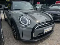 Usado Mini Cooper Essential 136 HP (100 kW) 2022 Cinzento Citadino