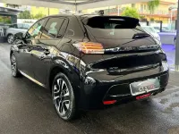 Usata Peugeot 208 Allure 101 CV (74 kW) 2025 Grigio selenium Utilitaria