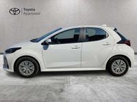 Usata Toyota Yaris Hybrid Active 92 CV (67 kW) 2023 Bianco Utilitaria