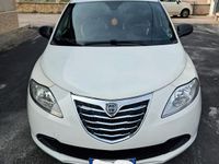 Usata Lancia Ypsilon 69 CV (50 kW) 2014 Bianco Utilitaria