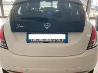 Usata Lancia Ypsilon 70 CV (51 kW) 2019 Bianco Utilitaria