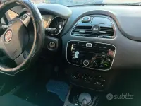Usata Fiat Grande Punto 75 CV (55 kW) 2013 Bianco Utilitaria