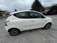 Usata Lancia Ypsilon Gold 95 CV (69 kW) 2011 Bianco Utilitaria