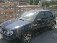 Usata VW Golf IV 105 CV (77 kW) 2001 Berlina