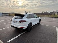 Usata Porsche Cayenne 250 CV (183 kW) 2016 Bianco SUV