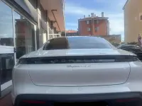 Usata Porsche Taycan 4S 139 kW (190 CV) 2023 Bianco Berlina