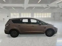 Begagnad Ford S-MAX Titanium 150 HK (110 kW) 2019 Svart Minibuss