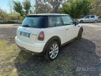 Usata Mini Cooper 109 CV (80 kW) 2007 Giallo Utilitaria