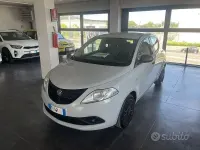 Usata Lancia Ypsilon 69 CV (50 kW) 2018 Grigio Utilitaria