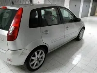 Usata Ford Fiesta 68 CV (50 kW) 2007 Grigio Utilitaria