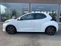 Usata Toyota Yaris Hybrid Trend 92 CV (67 kW) 2022 Bianco Berlina