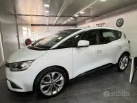 Usado Renault Scénic IV Bose Edition 110 CV (80 kW) 2017 Blanco Monovolumen