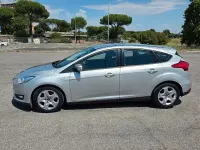 Usata Ford Focus 120 CV (88 kW) 2015 Grigio Berlina