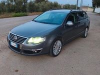Usata VW Passat Highline 170 CV (125 kW) 2006 Grigio Station wagon