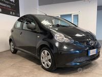 Usata Toyota Aygo 68 CV (50 kW) 2008 Nero Utilitaria