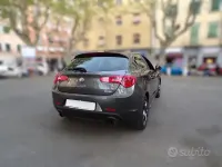 Usata Alfa Romeo Giulietta Quadrifoglio Verde 241 CV (177 kW) 2015 Grigio canna di fucile Utilitaria