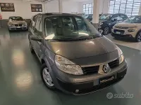 Usata Renault Scénic 111 CV (81 kW) 2006 Grigio Monovolume