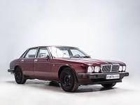 Usata Jaguar XJ40 199 CV (146 kW) 1991 Rosso Berlina