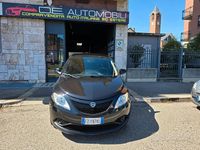 Usata Lancia Ypsilon Gold 69 CV (50 kW) 2019 Black met. Utilitaria