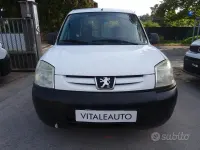 Usata Peugeot Partner 69 CV (50 kW) 2004 Bianco Monovolume