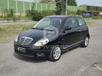 Gebraucht Lancia Ypsilon 77 PS (56 kW) 2012 Schwarz Kleinwagen