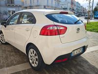 Usata Kia Rio 90 CV (66 kW) 2014 Bianco Utilitaria