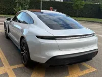 Usata Porsche Taycan Performance Package 300 kW (408 CV) 2024 Argento Berlina