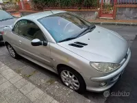 Usata Peugeot 206 CC 88 CV (64 kW) 2007 Grigio Cabrio