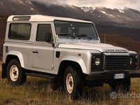 Gebraucht Land Rover Defender 122 PS (89 kW) 2010 Grau Kombi