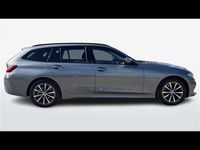 Usata BMW 318 Comfort Edition 149 CV (109 kW) 2025 Grigio chiaro Station wagon