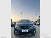 Usata Peugeot 2008 Crossway 120 CV (88 kW) 2018 Verde SUV