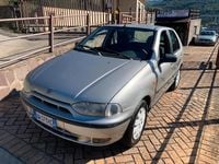 Usata Fiat Palio 60 CV (44 kW) 2002 Argento Berlina