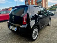 Begagnad VW up! 75 HK (55 kW) 2015 Svart Halvkombi