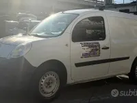 Usata Renault Kangoo 75 CV (55 kW) 2011 Bianco Monovolume