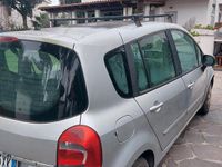 Usata Renault Grand Modus 65 CV (47 kW) 2007 Grigio Monovolume