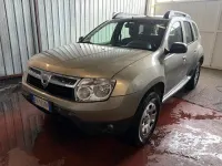 Usata Dacia Duster Lauréate 110 CV (80 kW) 2013 Grigio SUV