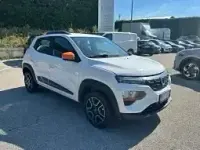 Usata Dacia Spring Comfort Plus 33 kW (45 CV) 2022 Bianco kaolin Utilitaria