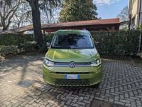Usata VW Caddy Maxi Life 122 CV (89 kW) 2023 Golden green metallic Monovolume